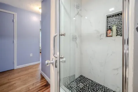 12 Joanne Drive Hooksett NH 03106