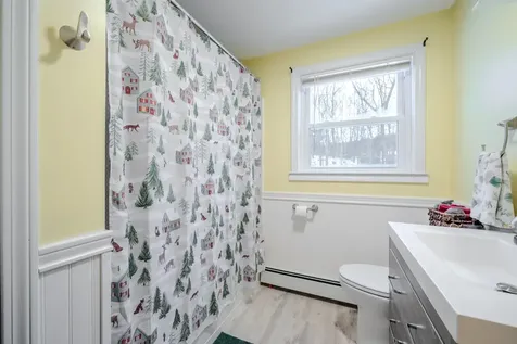 12 Joanne Drive Hooksett NH 03106