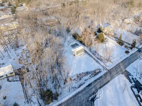 12 Joanne Drive Hooksett NH 03106