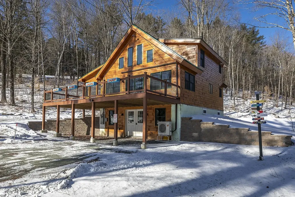 531 Quechee Road Hartland VT 05048