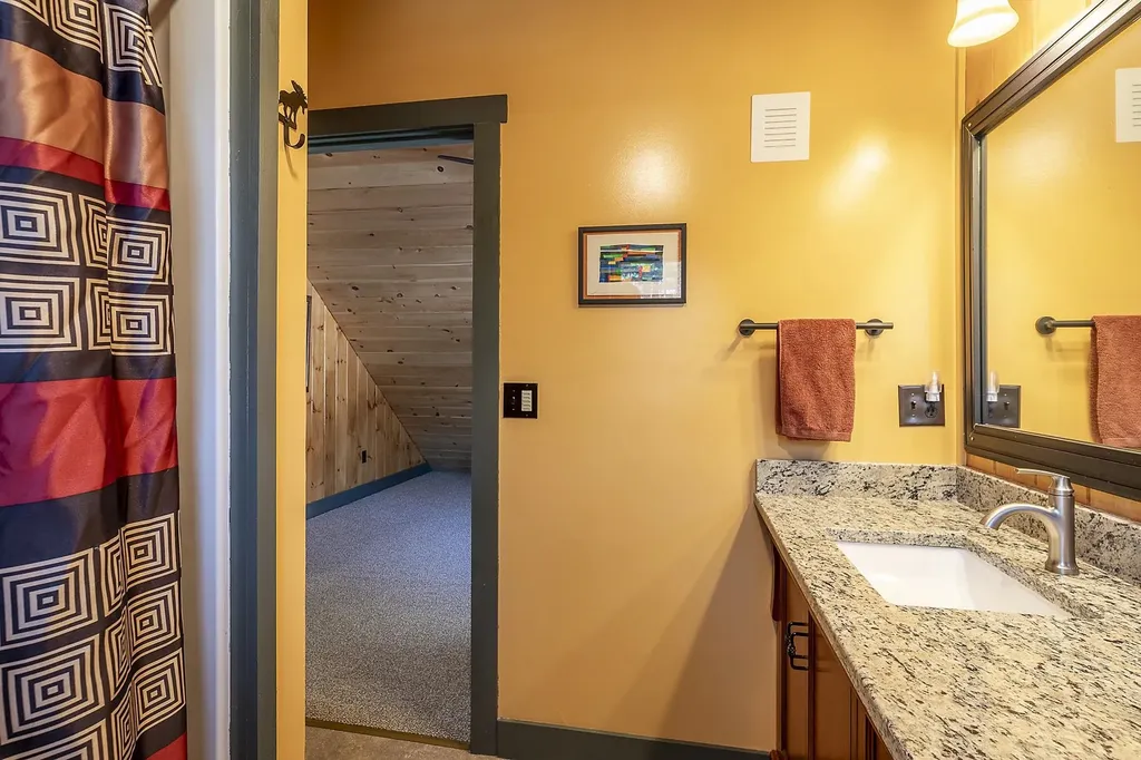 531 Quechee Road Hartland VT 05048