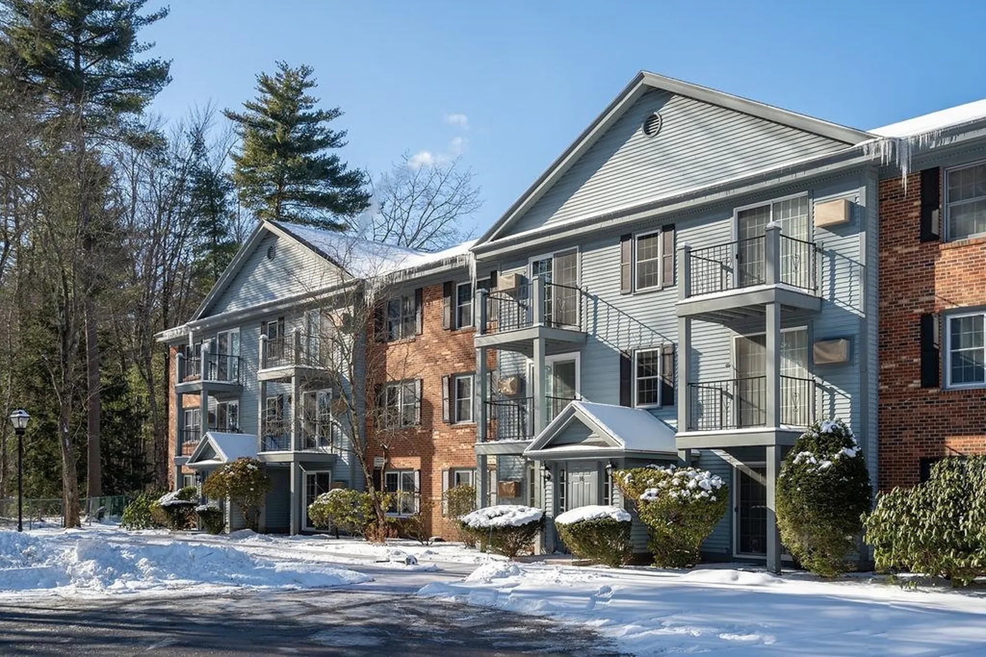 14 Northbrook Drive Manchester NH 03102