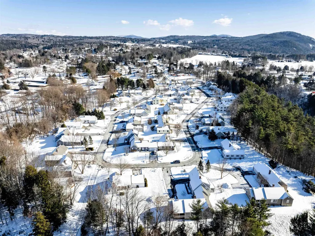 30 Wildersburg Common Barre Town VT 05461