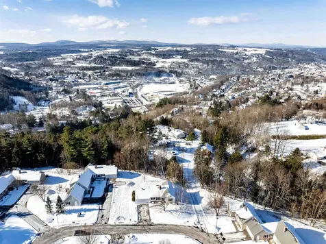 30 Wildersburg Common Barre Town VT 05461