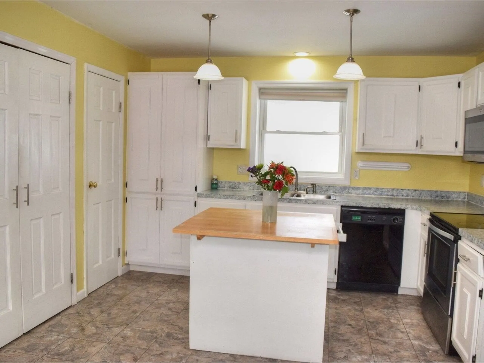 36 Greenwood Avenue Essex Junction VT 05452