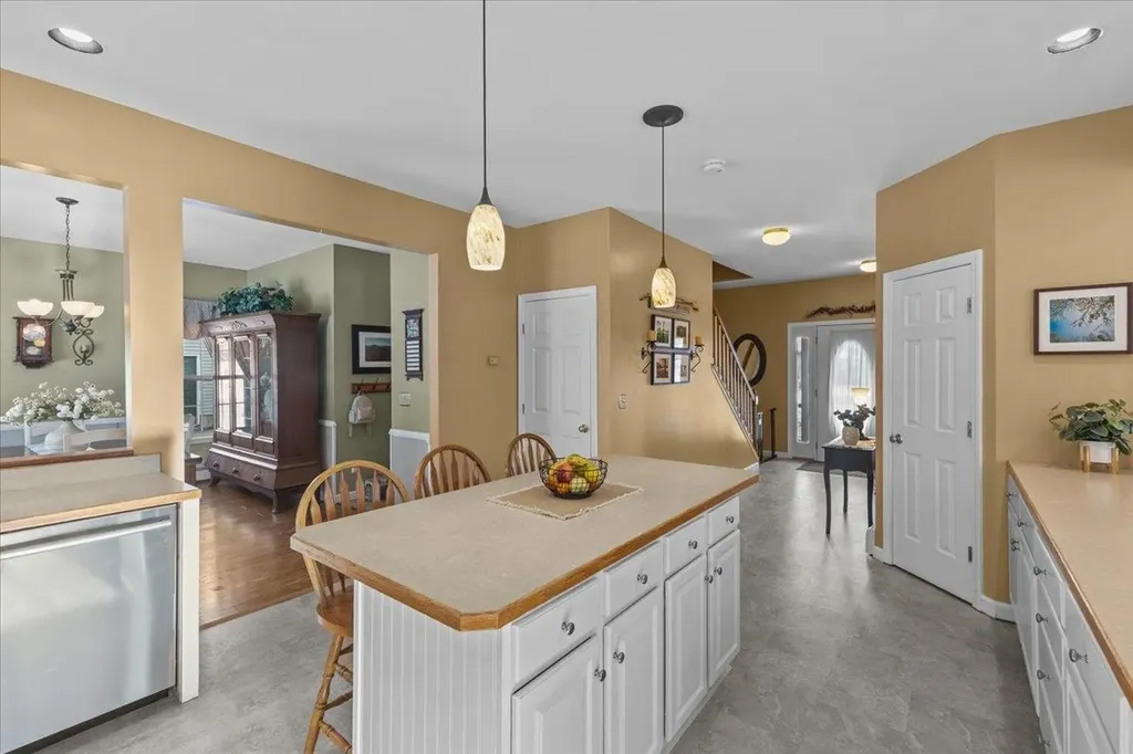 39 Wilkinson Drive Essex Junction VT 05452