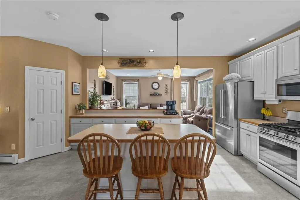 39 Wilkinson Drive Essex Junction VT 05452