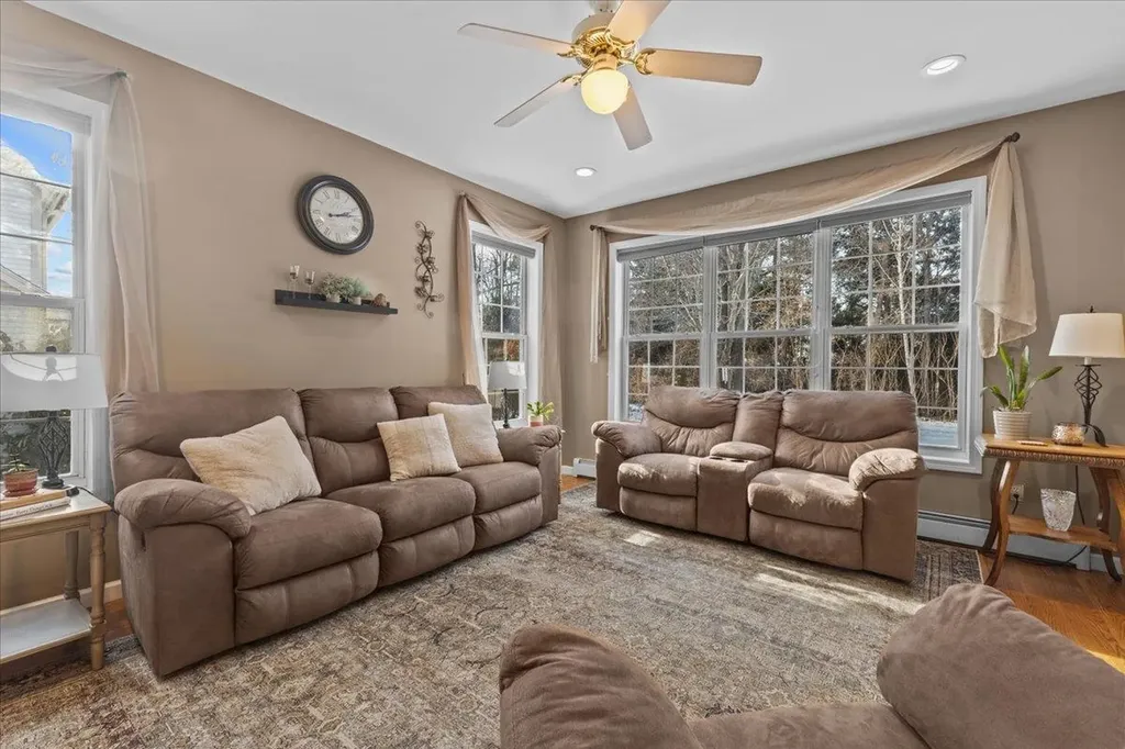 39 Wilkinson Drive Essex Junction VT 05452