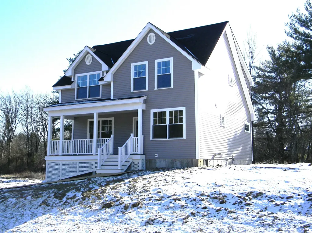 14 Bassett Lane Fremont NH 03044