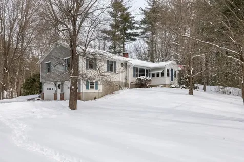 127 Pine Street Danville NH 03819