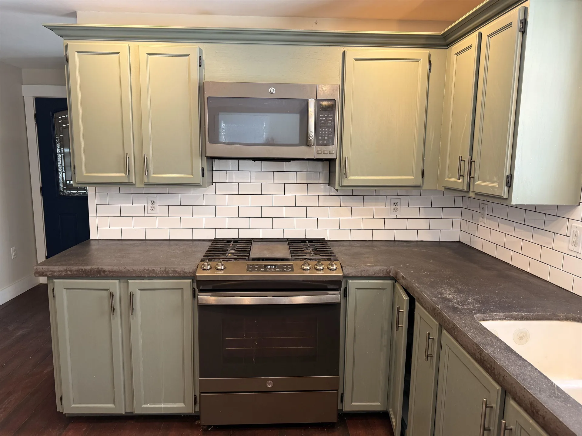 10 Henry Cotton Road Conway NH 03813