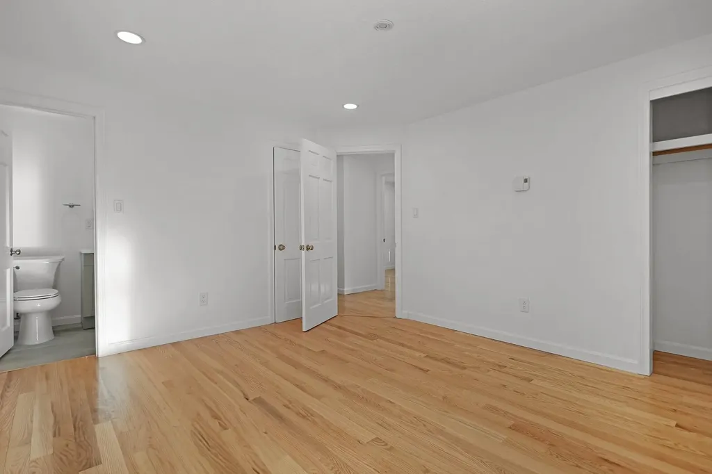 9 Claire Avenue Derry NH 03038