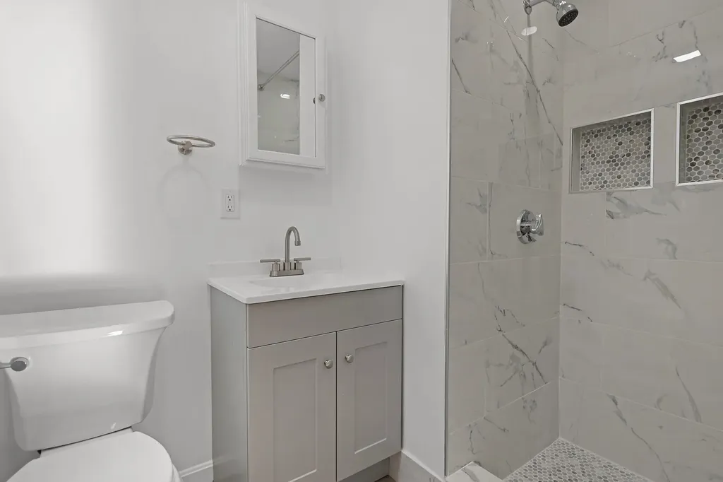 9 Claire Avenue Derry NH 03038