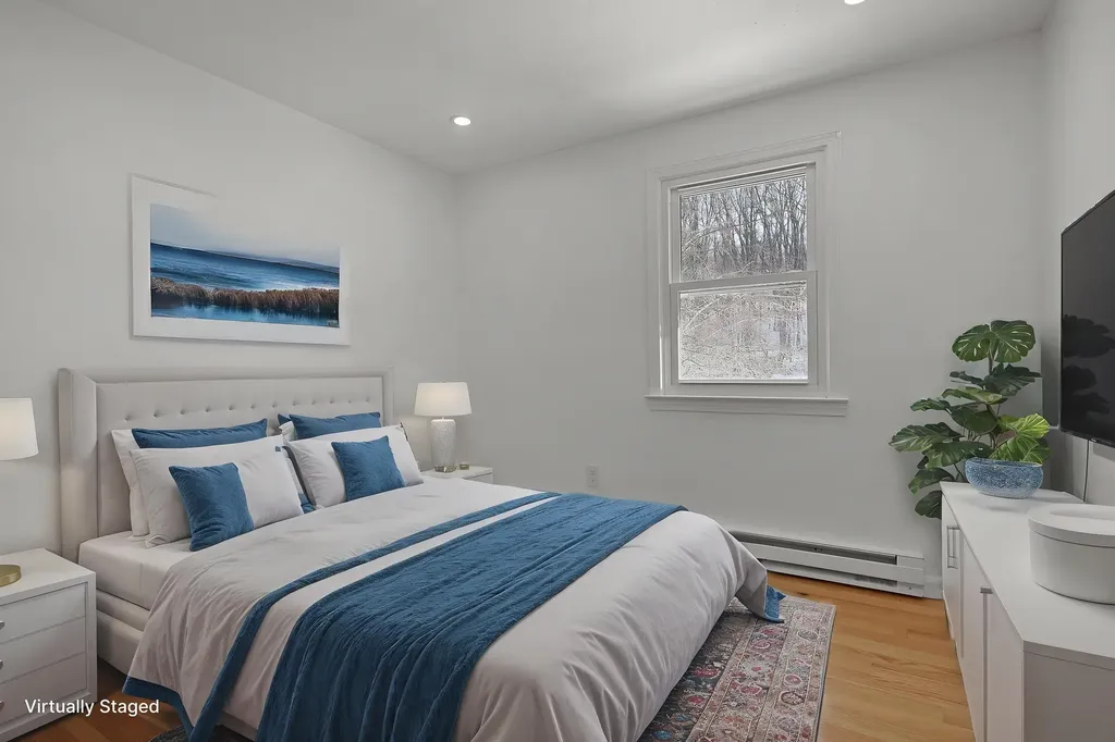 9 Claire Avenue Derry NH 03038