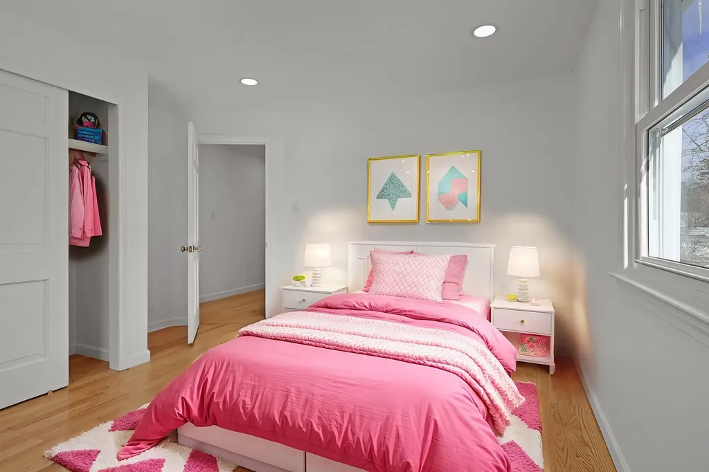 9 Claire Avenue Derry NH 03038