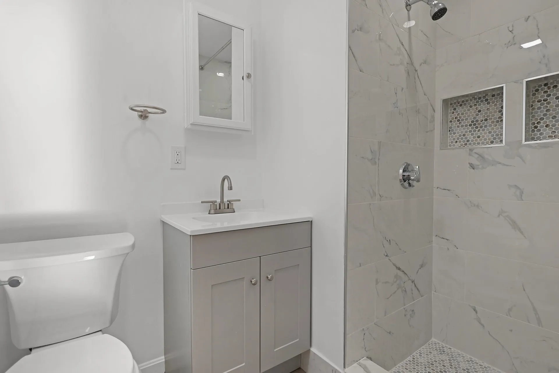 9 Claire Avenue Derry NH 03038