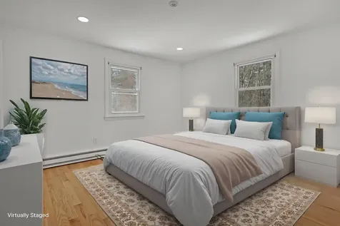 9 Claire Avenue Derry NH 03038
