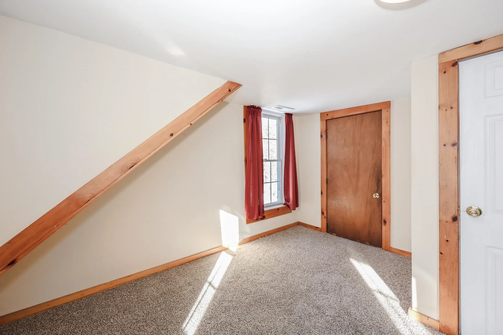 15 Whittemore Street Hillsborough NH 03244