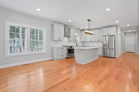 380 E Dunbarton Road Goffstown NH 03045