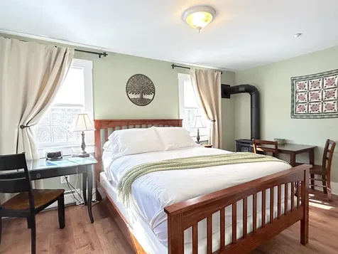 184 Union Street Peterborough NH 03458