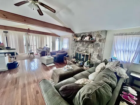 59 Ells Road Hampstead NH 03841