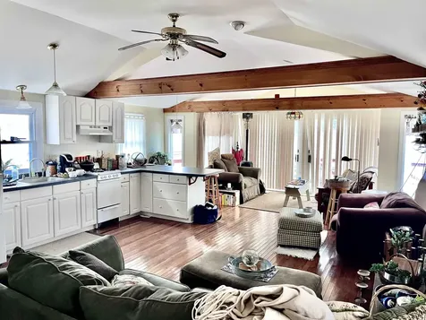 59 Ells Road Hampstead NH 03841