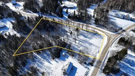 26 Mary Elizabeth Lane Lancaster NH 03584
