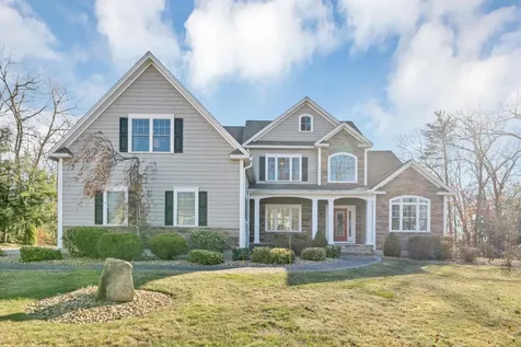 17 Jacob Road Windham NH 03087