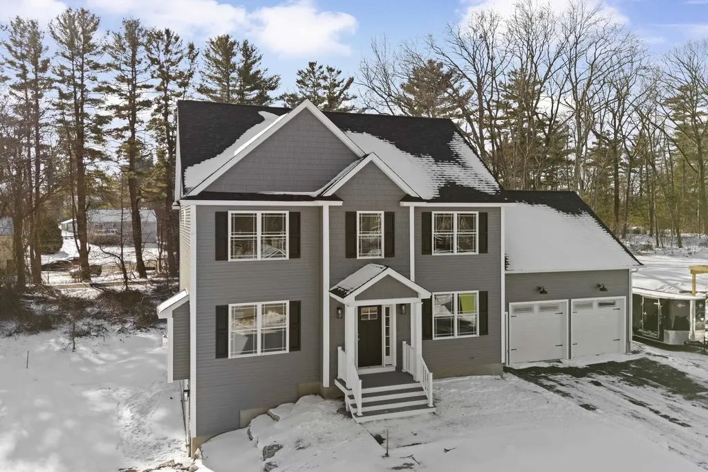26 Jefferson Street Derry NH 03038