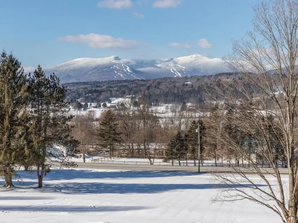 24 Snowdrift Lane Stowe VT 05672