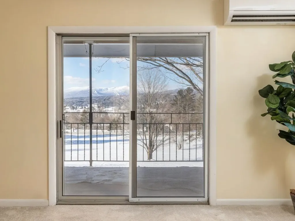 24 Snowdrift Lane Stowe VT 05672