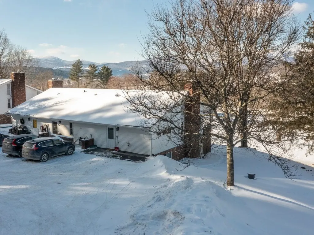 24 Snowdrift Lane Stowe VT 05672