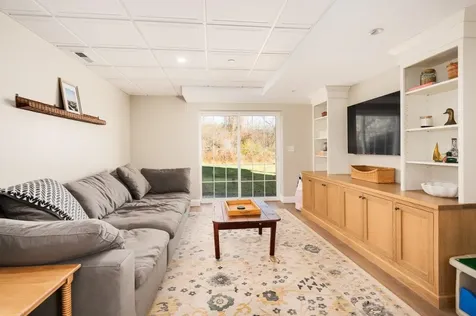 9 Whittaker Drive Stratham NH 03885