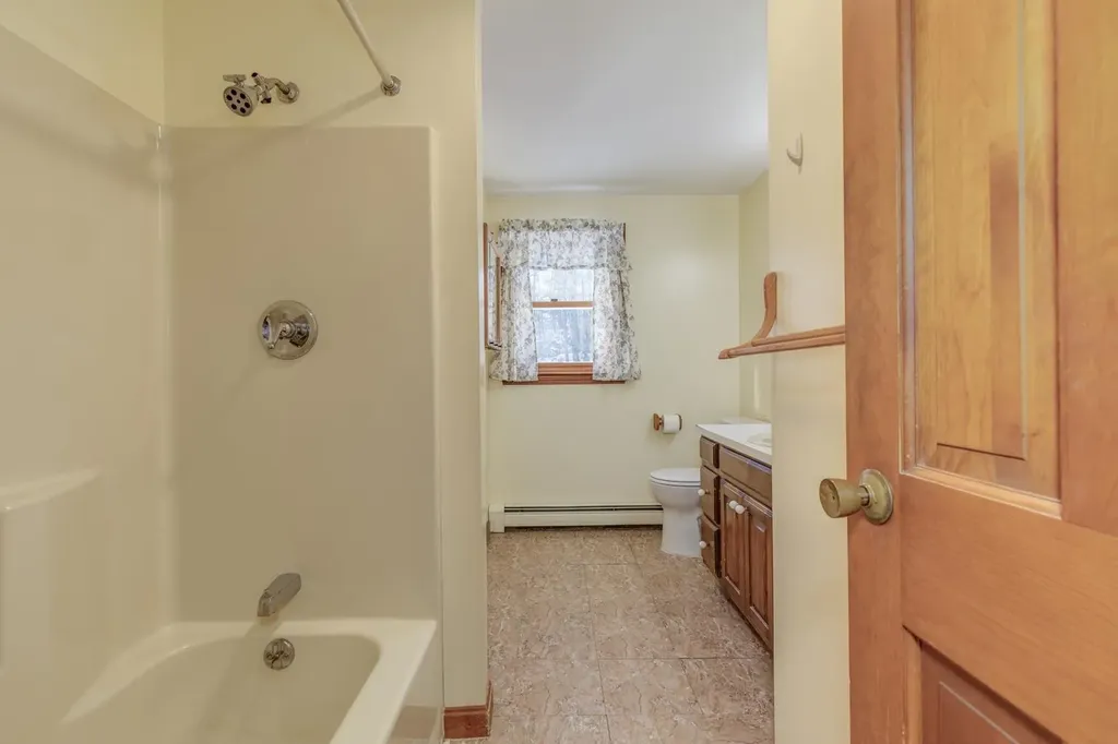 195 North Road Epsom NH 03234