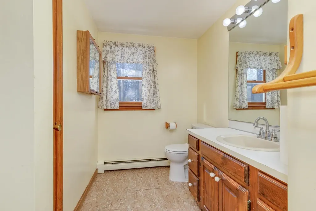 195 North Road Epsom NH 03234