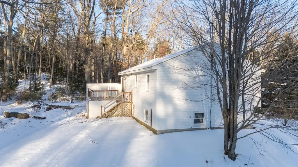 195 North Road Epsom NH 03234