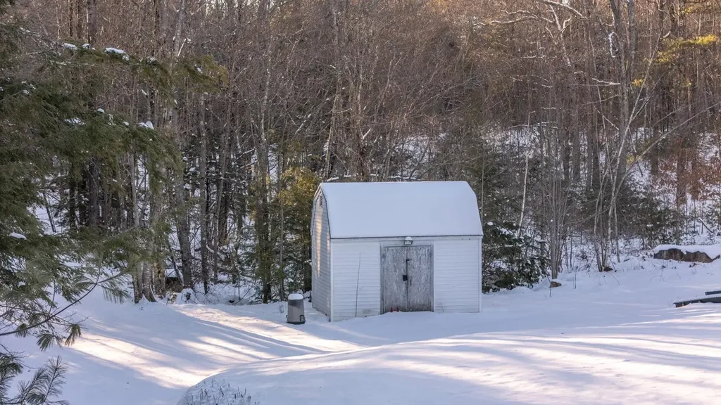 195 North Road Epsom NH 03234