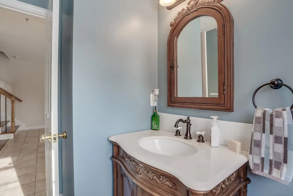 2 Trestle Way Dover NH 03820