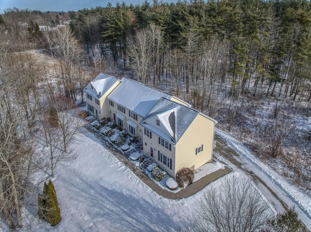 2 Trestle Way Dover NH 03820