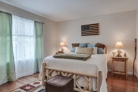 2 Trestle Way Dover NH 03820