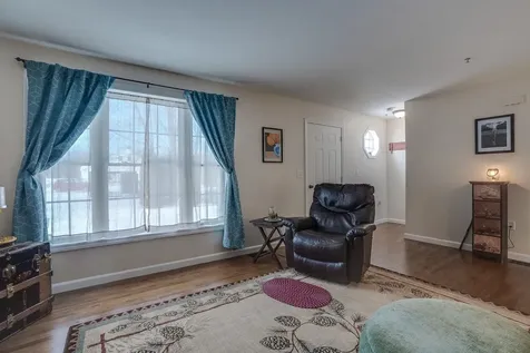 2 Trestle Way Dover NH 03820