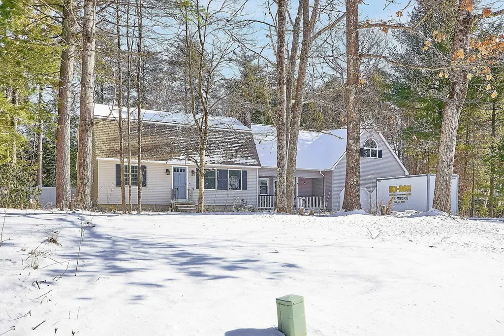 9 Davidson Avenue Merrimack NH 03054