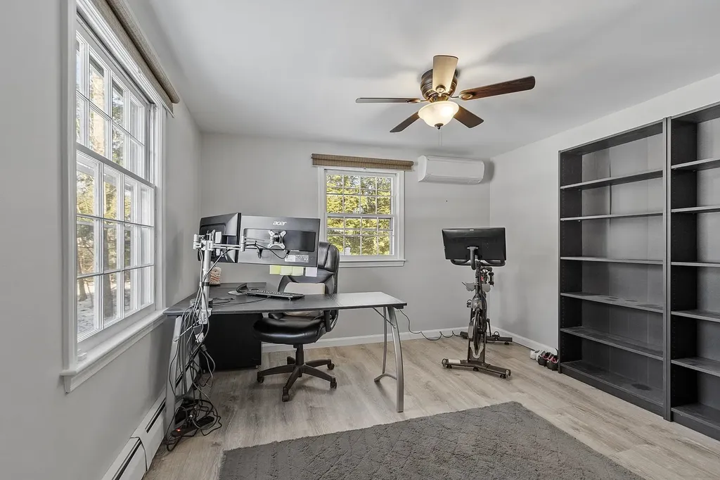 9 Davidson Avenue Merrimack NH 03054
