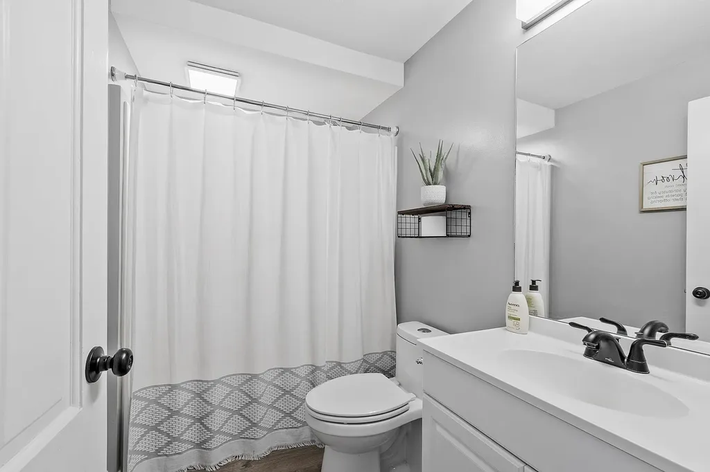 9 Davidson Avenue Merrimack NH 03054