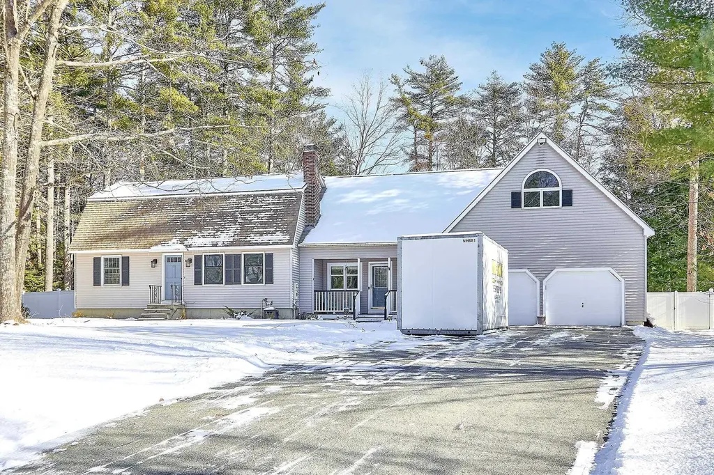 9 Davidson Avenue Merrimack NH 03054