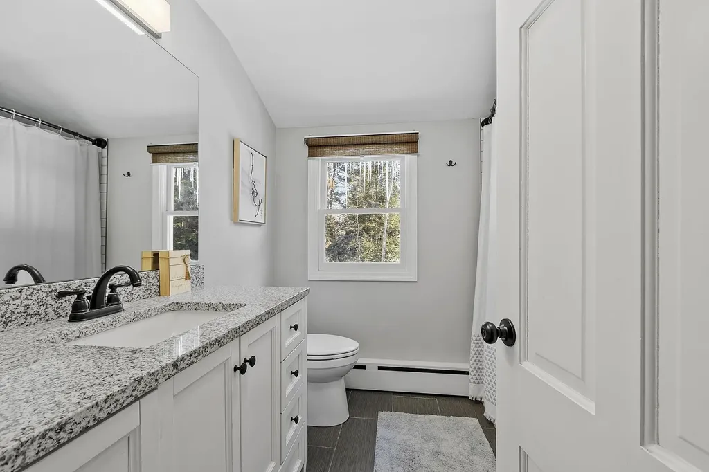 9 Davidson Avenue Merrimack NH 03054