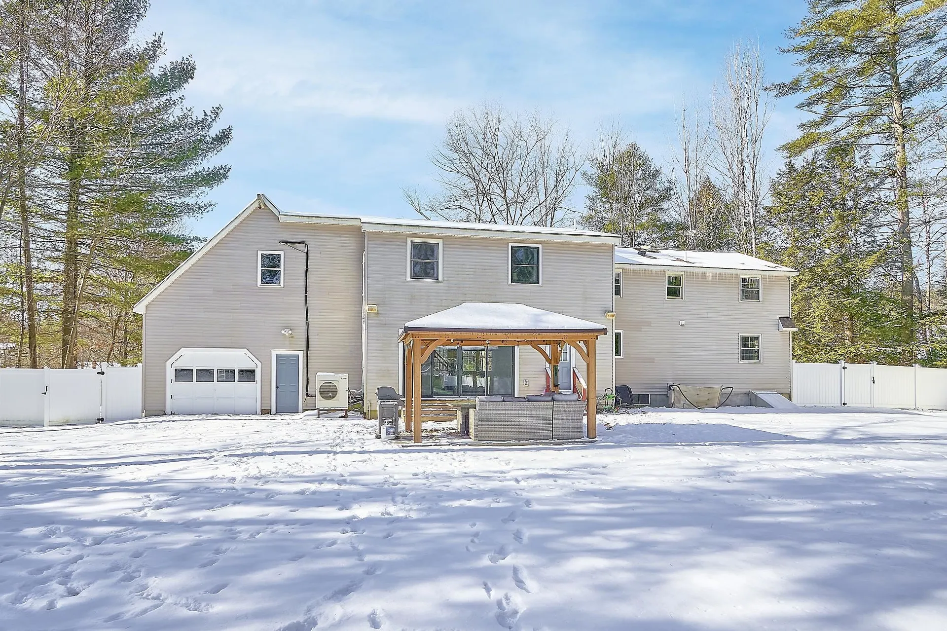 9 Davidson Avenue Merrimack NH 03054