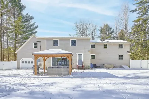 9 Davidson Avenue Merrimack NH 03054