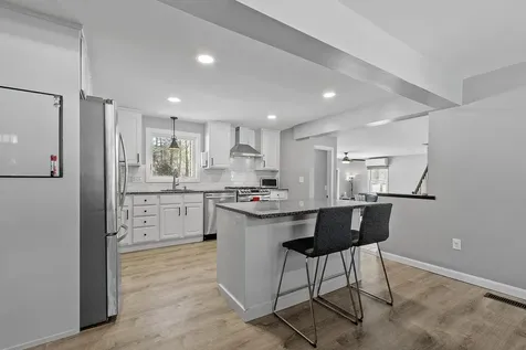 9 Davidson Avenue Merrimack NH 03054