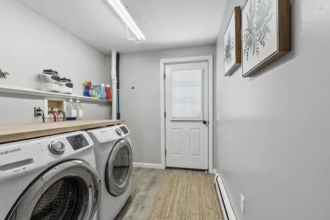9 Davidson Avenue Merrimack NH 03054